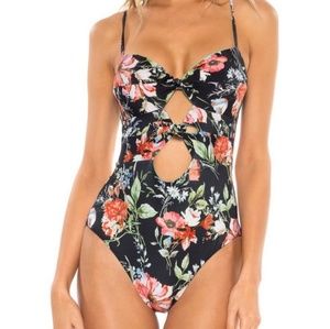 BECCA French Valley One Piece Floral Swimsuit 🌾⚘